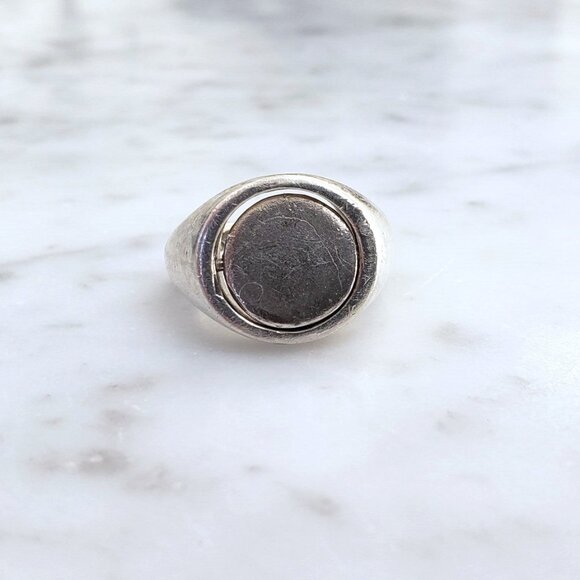 Henson Diamond and Sterling Flip Signet Ring -- Australian - Picture 5 of 10